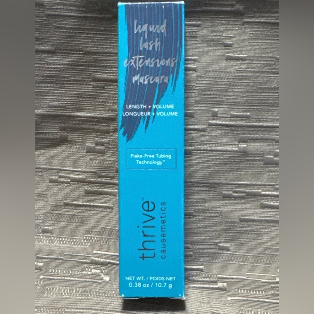 Thrive Causemetics Lash Extensions Mascara Length & Volume NOLA Deep Blue New